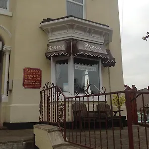 2* Guest house Albany